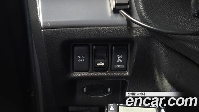 Infiniti G 2010 — photo 16