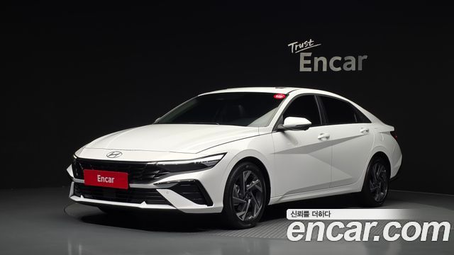 Hyundai AVANTE 2026 — photo 1