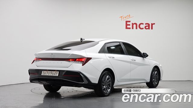 Hyundai AVANTE 2025 — photo 2