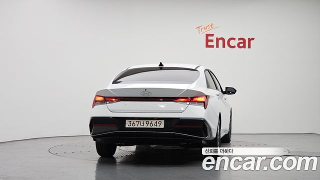 Hyundai AVANTE 2025 — photo 4