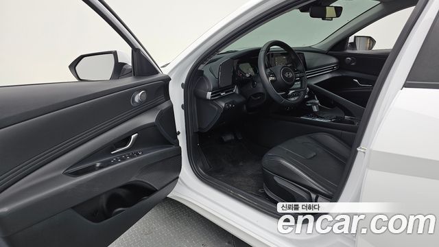 Hyundai AVANTE 2025 — photo 10