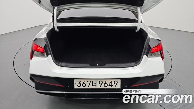 Hyundai AVANTE 2025 — photo 20