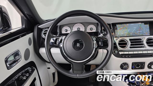 Rolls-Royce Ghost 2019 — photo 13