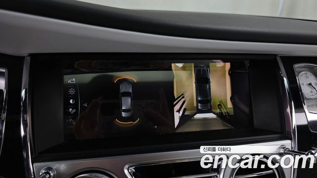 Rolls-Royce Ghost 2019 — photo 15