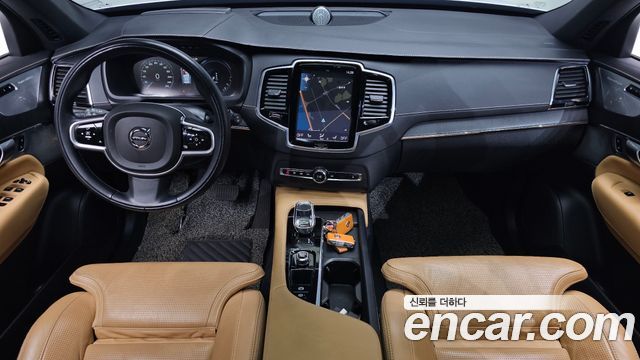 Volvo XC90 2022 — photo 10