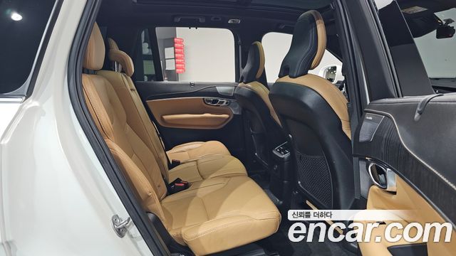 Volvo XC90 2022 — photo 17