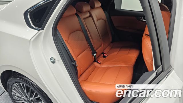 Kia K3 2024 — photo 17