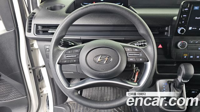 Hyundai Staria 2022 — photo 20