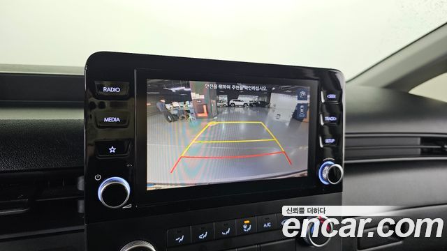 Hyundai Staria 2022 — photo 21