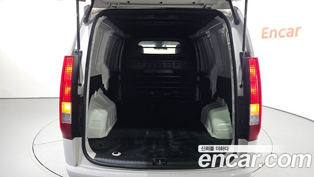 Hyundai Staria 2022 — photo 26
