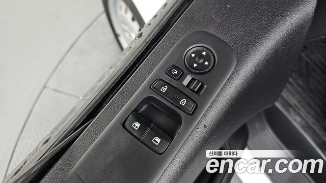 Hyundai Staria 2022 — photo 28