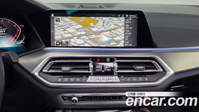 BMW X6 2021 — photo 12