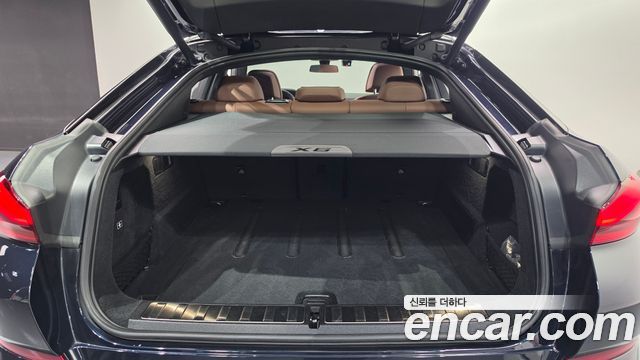 BMW X6 2021 — photo 17