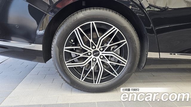 Genesis G90 2023 — photo 5