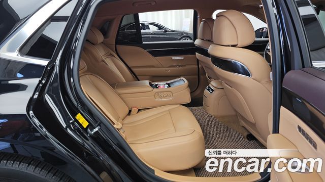 Genesis G90 2023 — photo 12