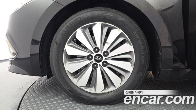 Hyundai Grandeur 2017 — photo 5