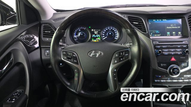 Hyundai Grandeur 2017 — photo 13