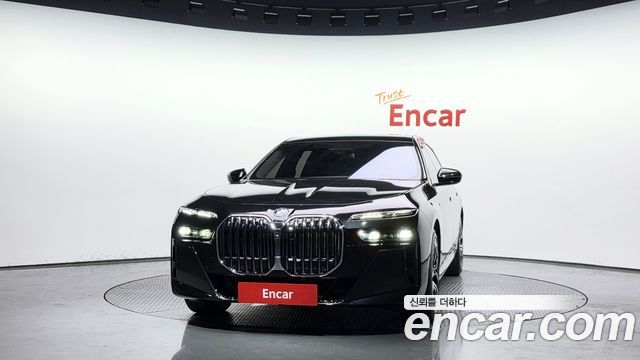 BMW 7-Series 2024 — photo 3