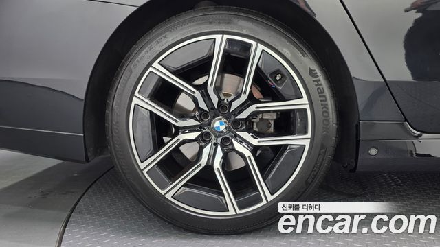 BMW 7-Series 2024 — photo 5