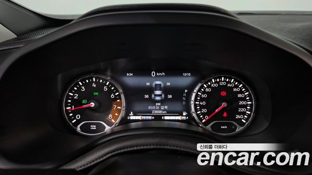 Jeep Renegade 2022 — photo 11