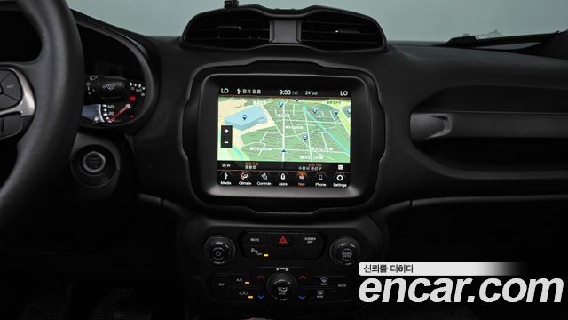 Jeep Renegade 2022 — photo 18
