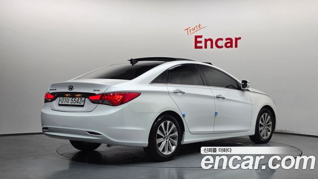 Hyundai Sonata 2014 — photo 2