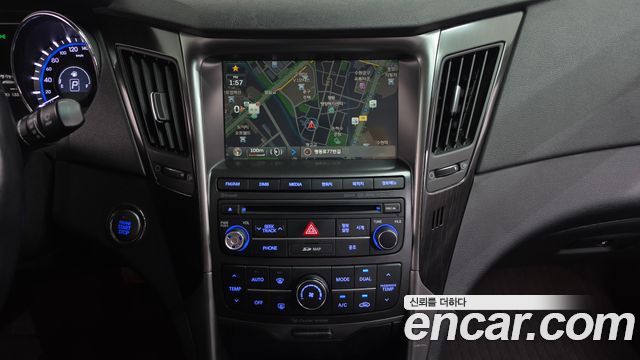 Hyundai Sonata 2014 — photo 19