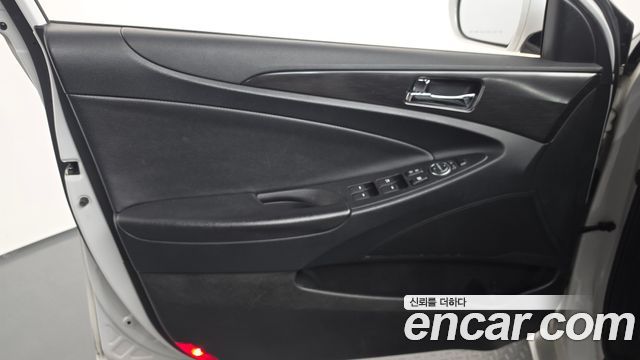 Hyundai Sonata 2014 — photo 14