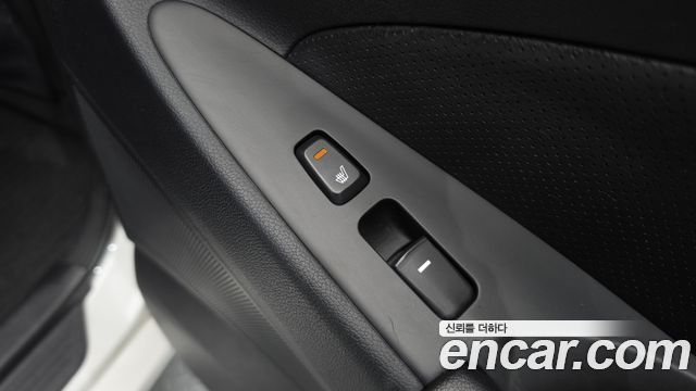 Hyundai Sonata 2014 — photo 28