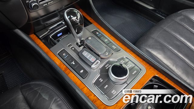 Hyundai Equus 2011 — photo 9