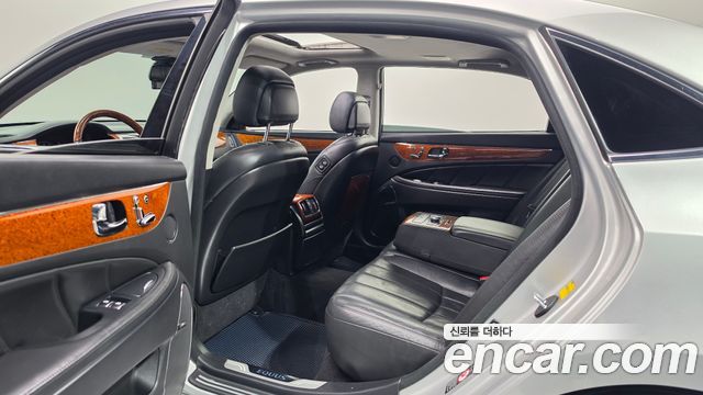 Hyundai Equus 2011 — photo 11