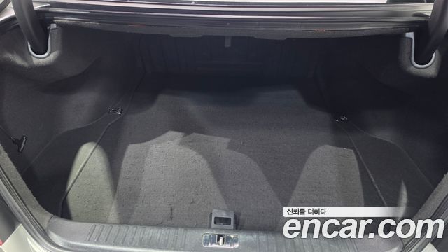Hyundai Equus 2011 — photo 18