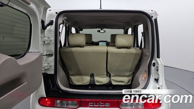 Nissan Cube 2011 — photo 20