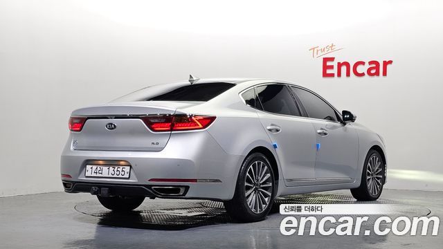 Kia K7 2018 — photo 2
