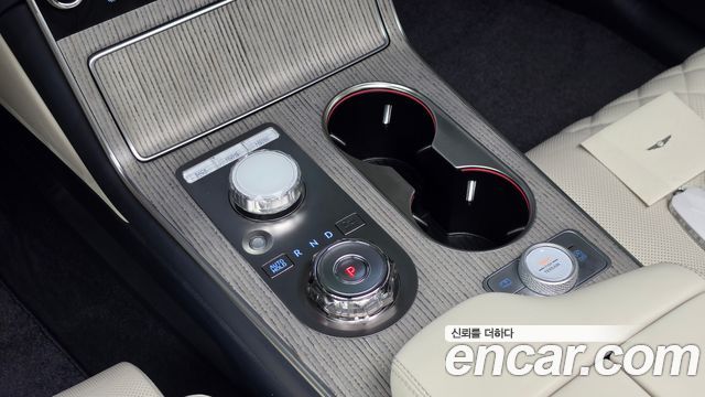Genesis GV80 2025 — photo 12