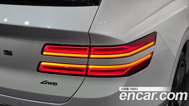 Genesis GV80 2025 — photo 9