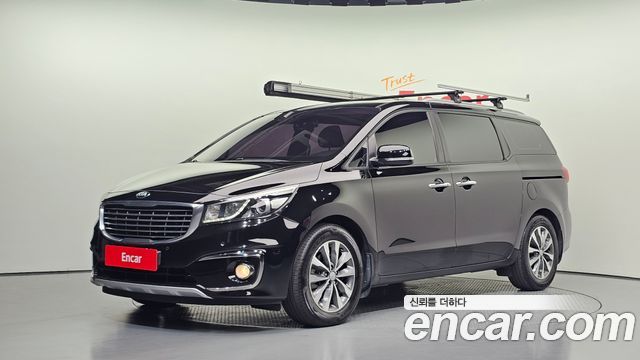 Kia Canival 2017 — photo 1