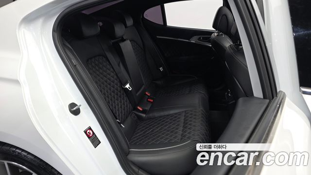 Genesis G70 2019 — photo 18