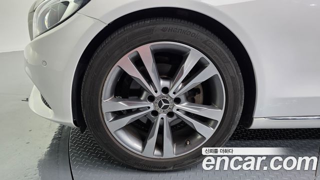 Mercedes-Benz C-Class 2018 — photo 5