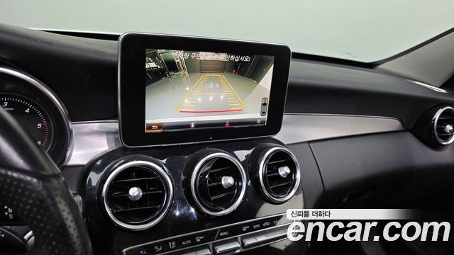 Mercedes-Benz C-Class 2018 — photo 22
