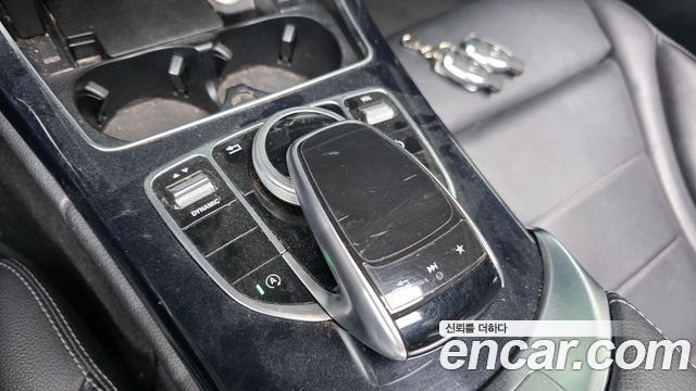 Mercedes-Benz C-Class 2018 — photo 26