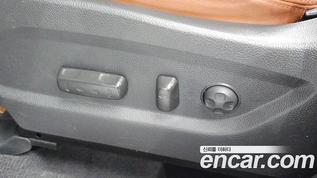 Hyundai Santafe 2014 — photo 24