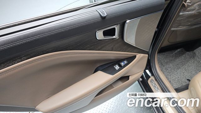 Kia K8 2022 — photo 15