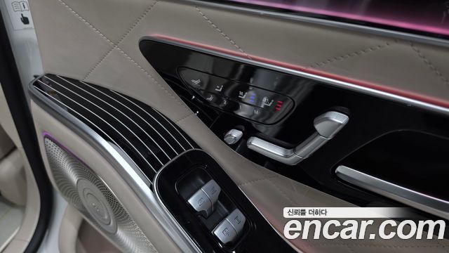 Mercedes-Benz S-Class 2023 — photo 18