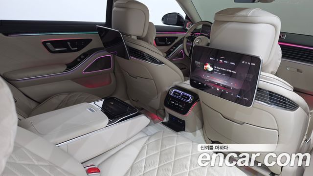 Mercedes-Benz S-Class 2023 — photo 19