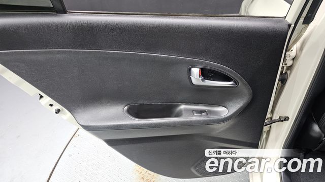 Kia morning 2012 — photo 15