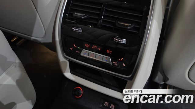 BMW X7 2026 — photo 21