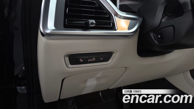 BMW X7 2026 — photo 28