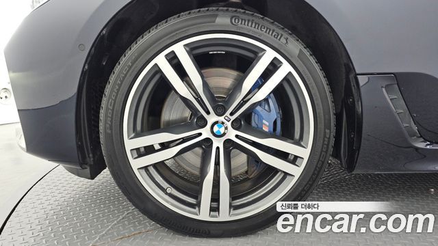 BMW Gran Turismo 2019 — photo 5