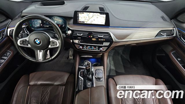 BMW Gran Turismo 2019 — photo 7